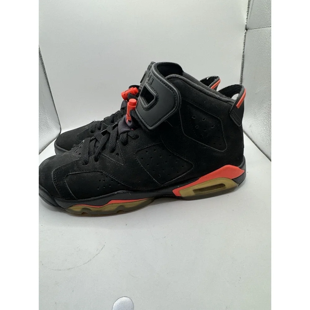 Size 6.5Y/womens 8 - Jordan 6 Retro Infrared Black (2014) (GS) *LIGHTLY WORN*